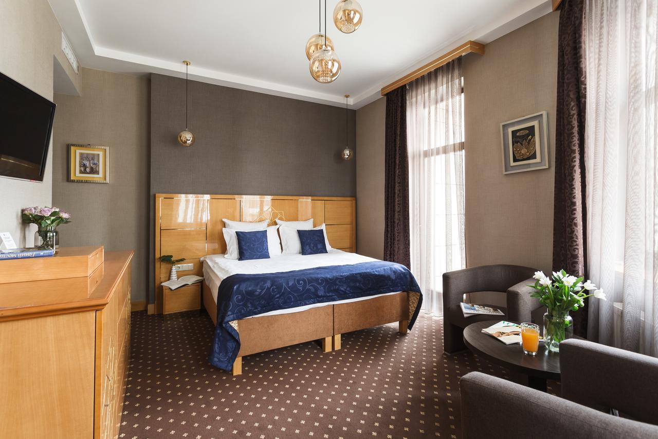 Ark Palace Hotel Odessa Buitenkant foto