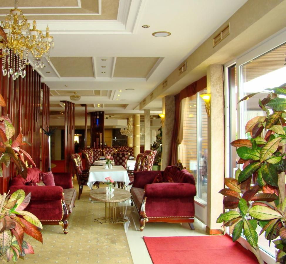 Ark Palace Hotel Odessa Buitenkant foto